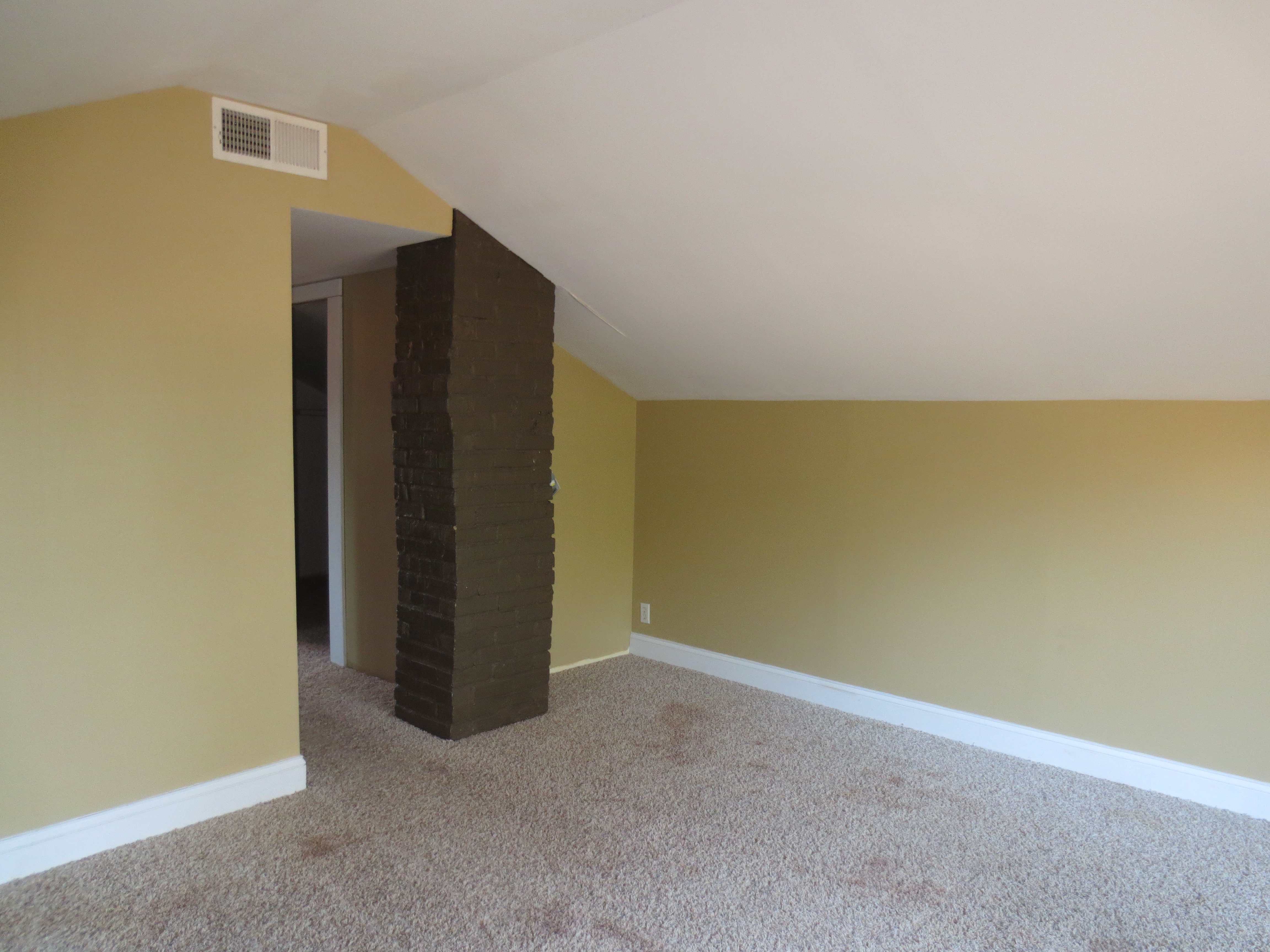 1323 3rd Ave NWHickory, NC, 28601Catawba County