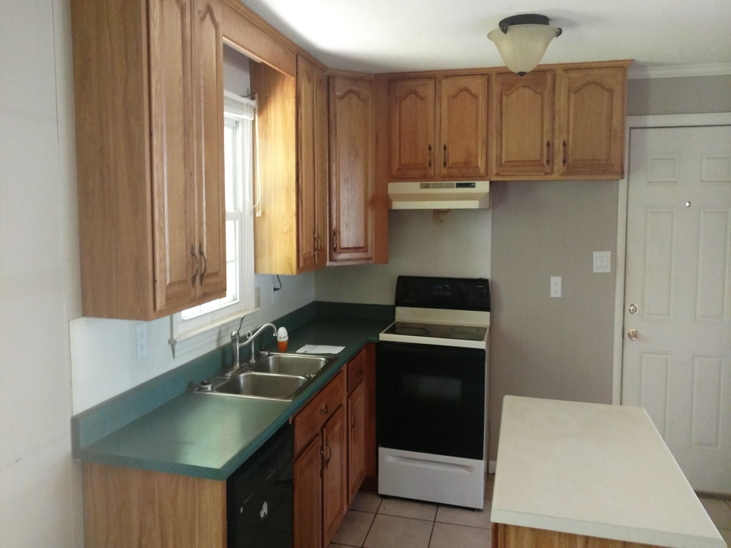 2737 33rd Ave NEHickory, NC, 28601Catawba County