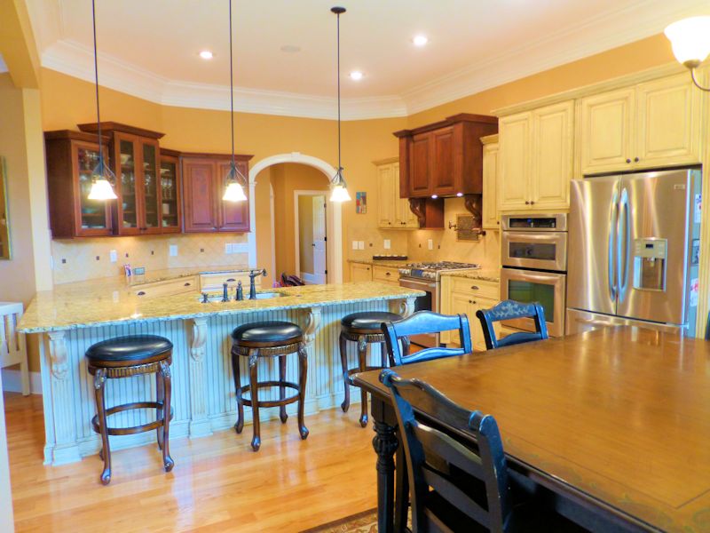 4431 1st St Dr NW, Hickory, NC 28601