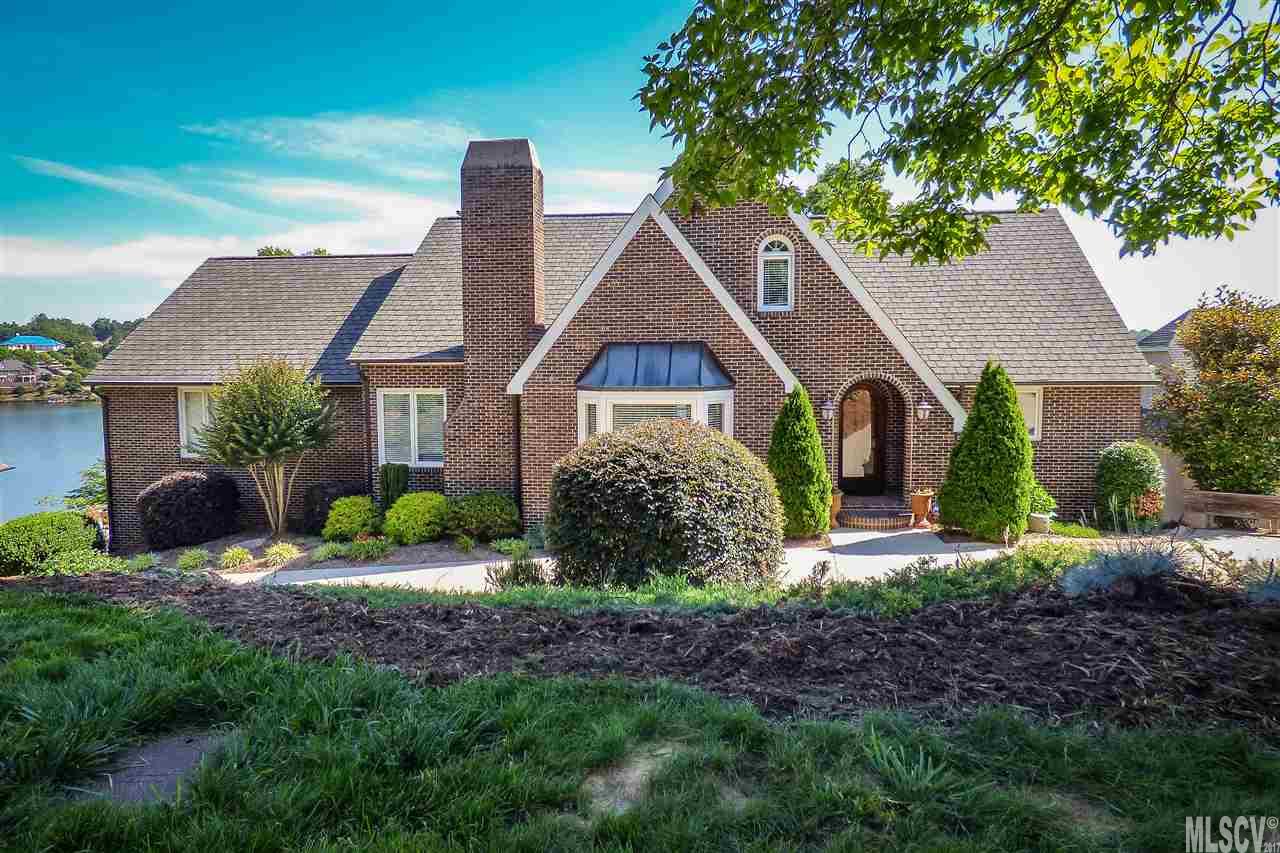 470 44TH AVE DR NW, Hickory, NC 28601