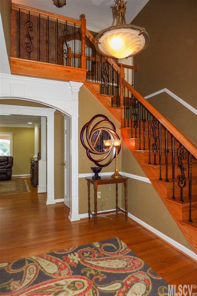 470 44TH AVE DR NW, Hickory, NC 28601