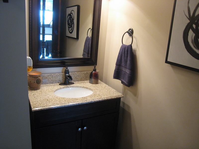 5374 Valley Run St, Hickory, United States 28601