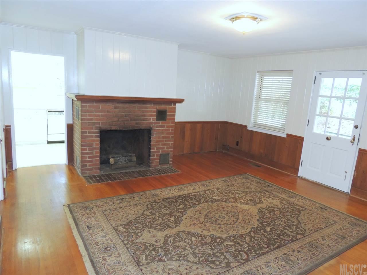 1280 10TH ST BLVD NW, Hickory, NC 28601