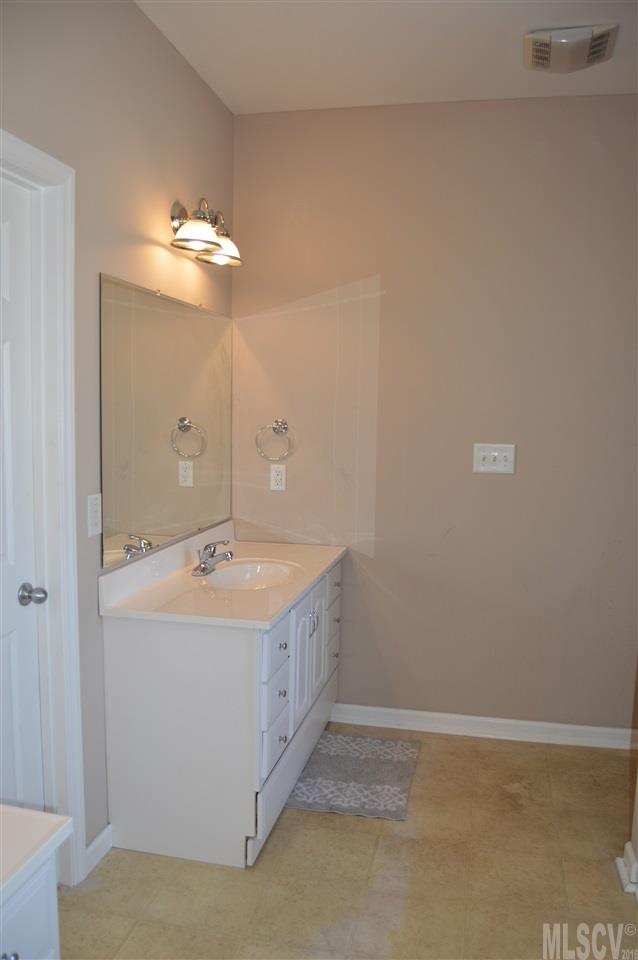 5159 JOSEPH CT, Hickory, NC 28602