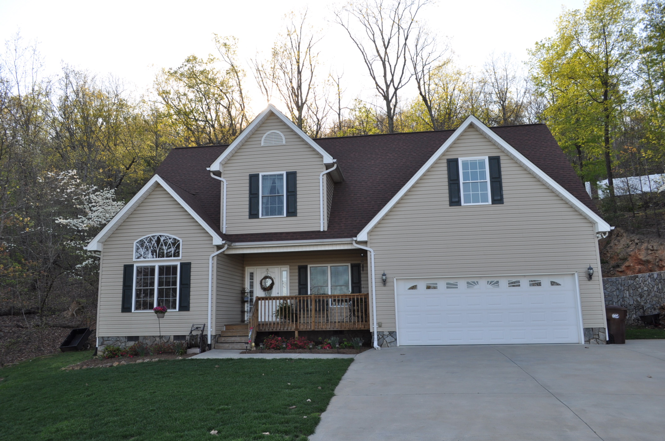 4130 Oakmont Ln, Hickory, United States 28602