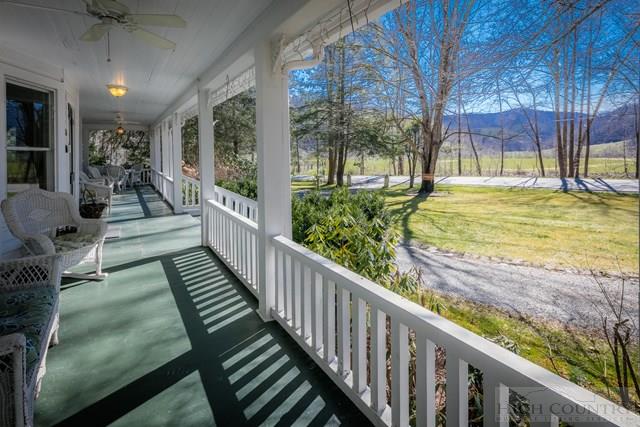 4584 NC Highway 194 South , Banner Elk, NC 28604
