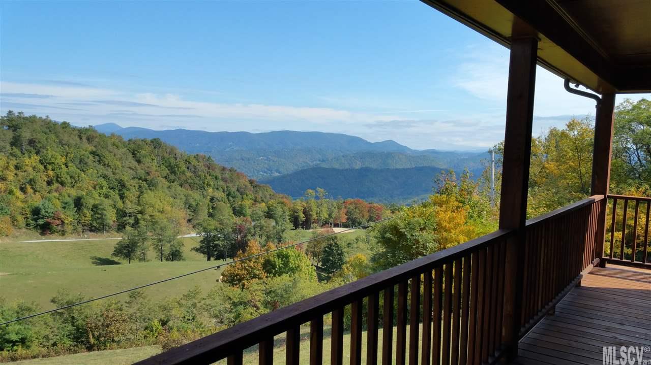 668 PIGEON ROOST RD, Banner Elk, NC 28604