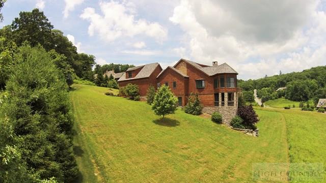 185 West Indrio Road, Blowing Rock, NC 28605