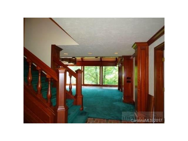 688 Windwood Lane, Boone, NC 28607
