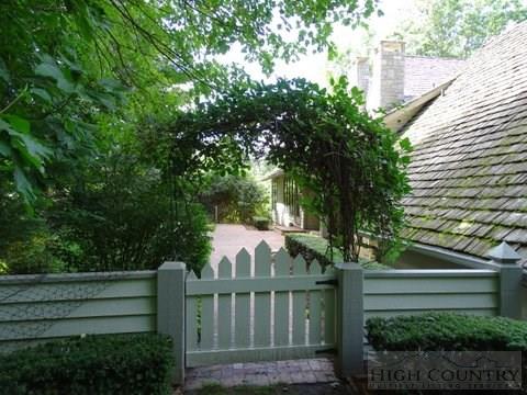 688 Windwood Lane, Boone, NC 28607