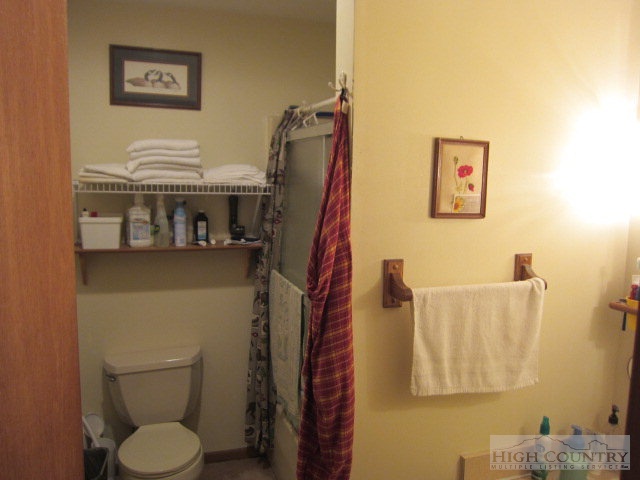 391 Center Court Drive, Boone, NC 28607