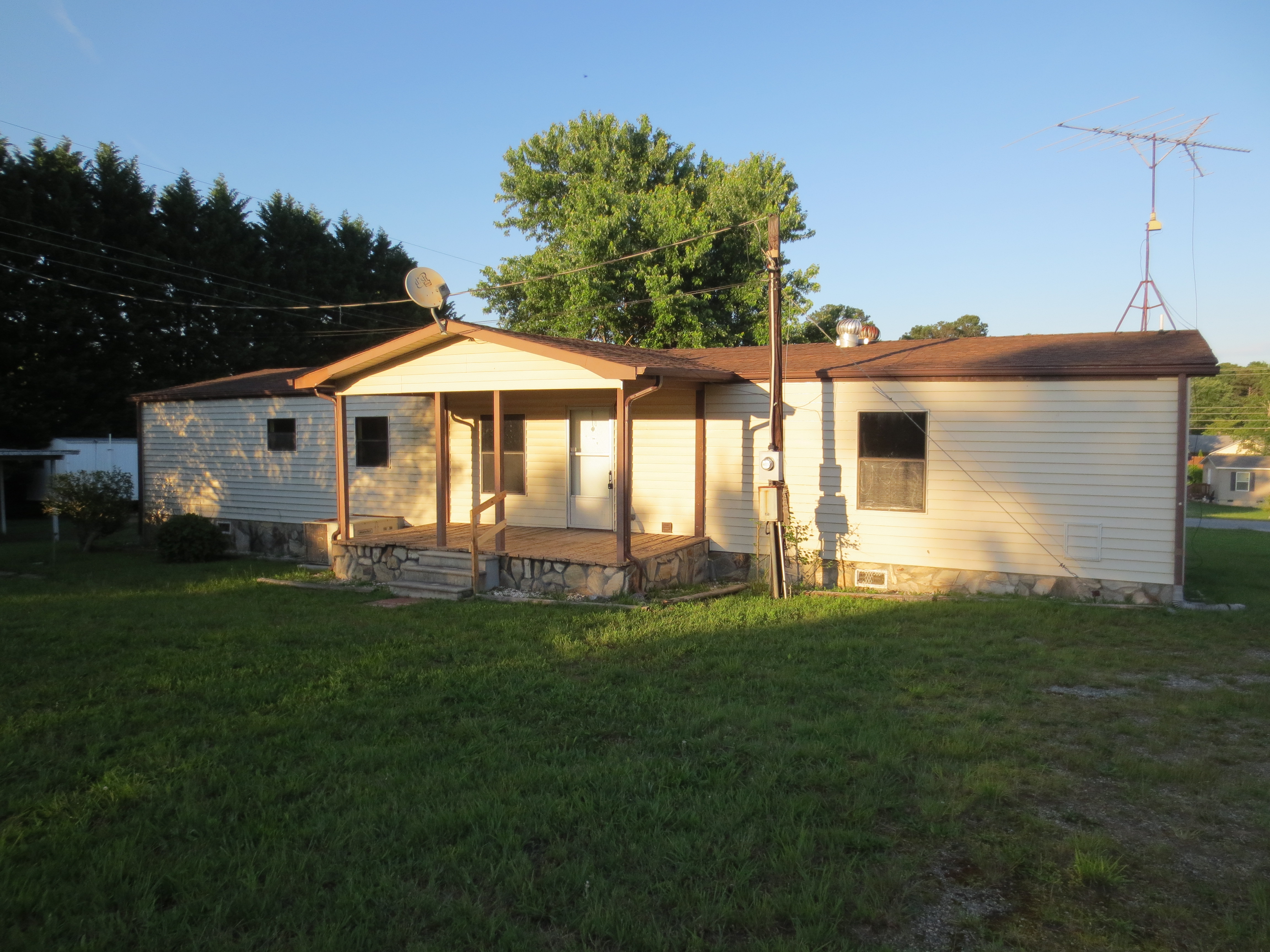 2580 Edwards StConnelly Springs, NC, 28612Burke County