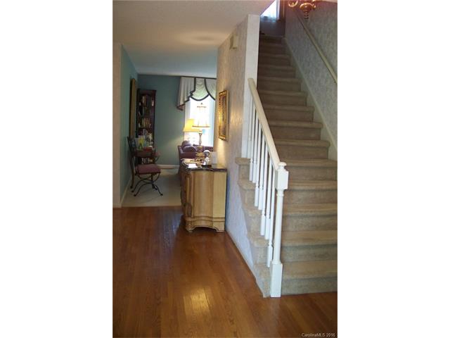 2561 Eagle Drive NE, Conover, NC 28613