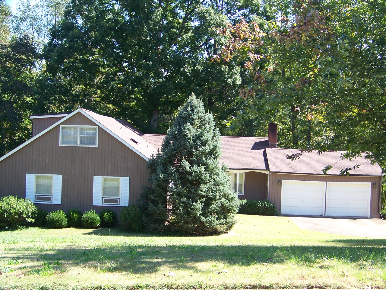 2561 Eagle Dr NE, Conover, United States 28613