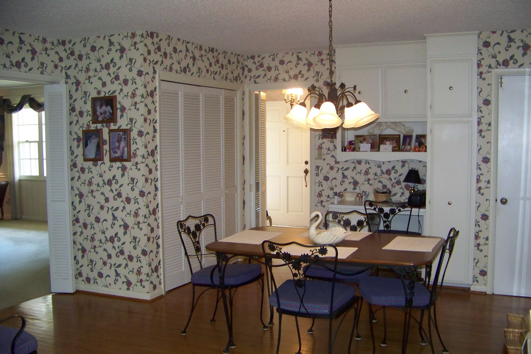 2561 Eagle Dr NE, Conover, United States 28613