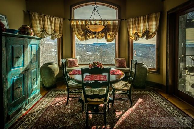 158 Settlers Knob Rd, Elk Park, NC 28622