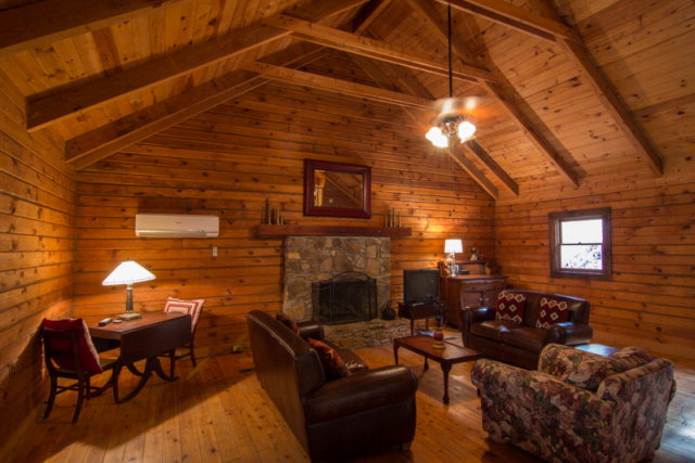 2291 Pine Swamp Rd, Fleetwood, NC 28626