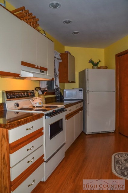 229 Eagle Nest Lane, Fleetwood, NC 28626