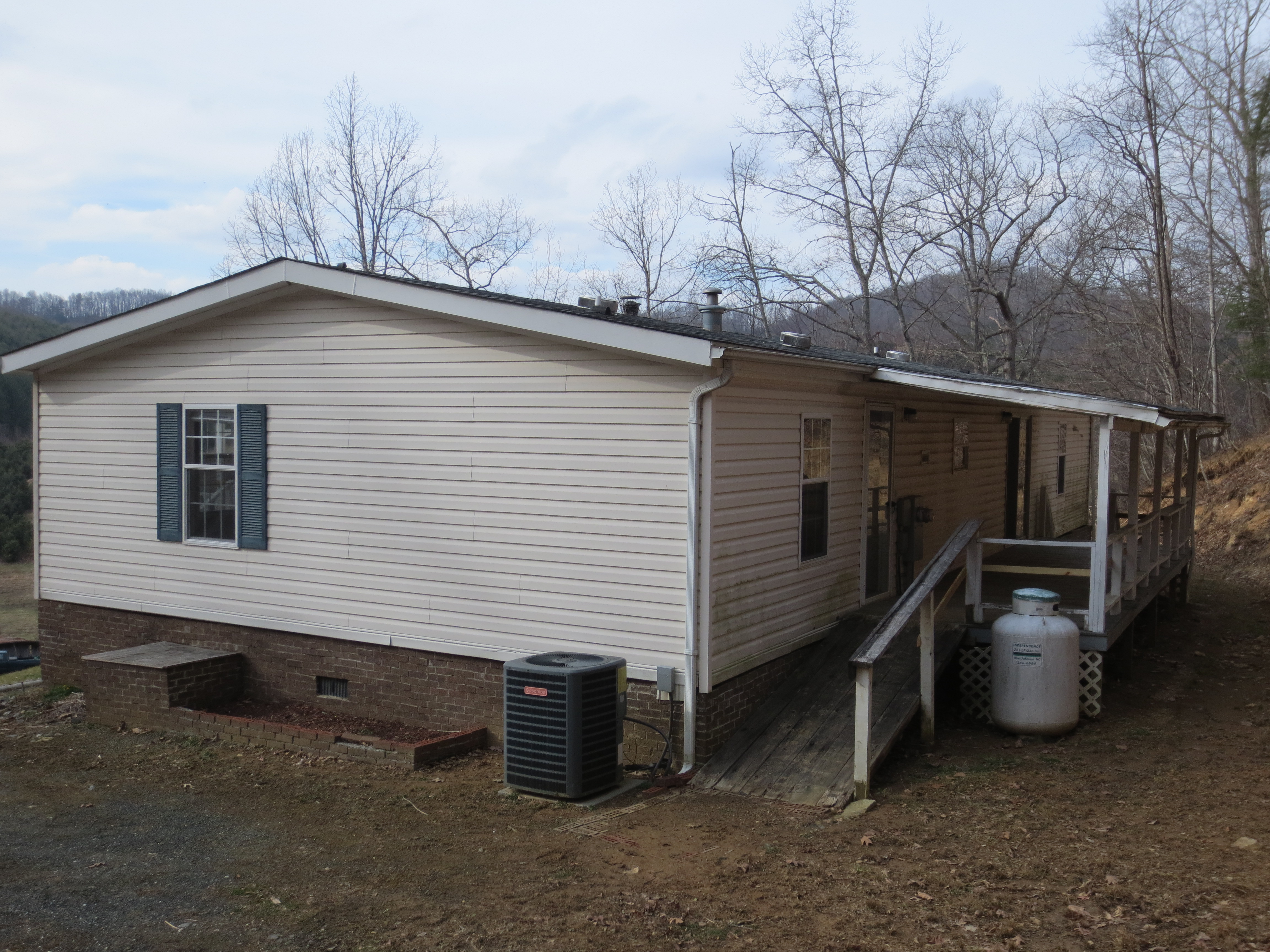 17044 Nc Highway 194 NorthGrassy Creek, NC, 28631Ashe County