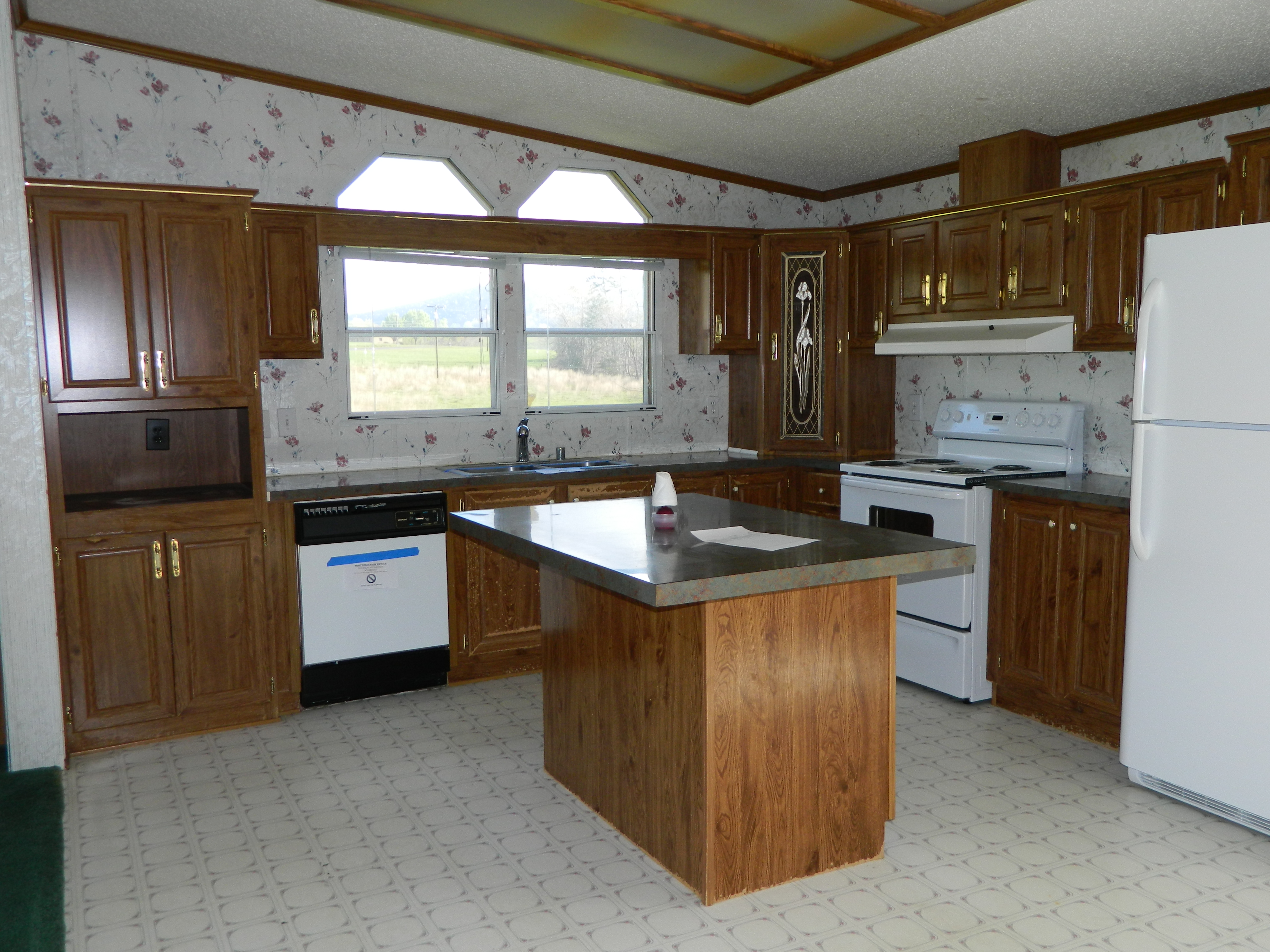 37 Ford LnHiddenite, NC, 28636Alexander County