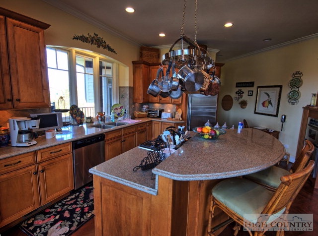 302 EAST LANDING RIDGE CIRCLE, Jefferson, NC 28640