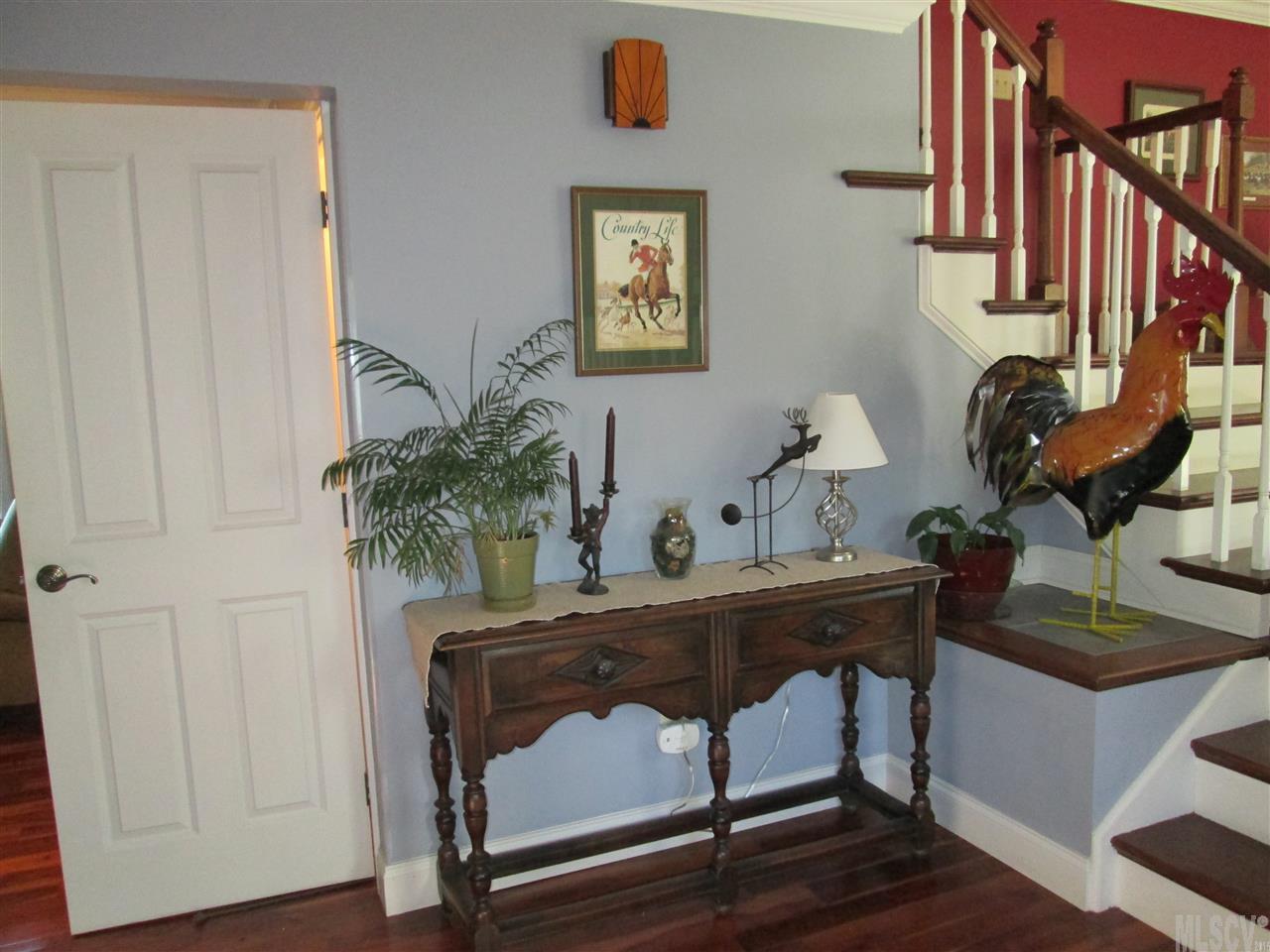 913 SOUTHVIEW PL, Lenoir, NC 28645