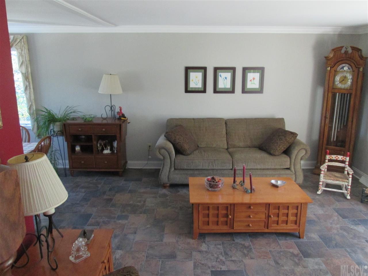 913 SOUTHVIEW PL, Lenoir, NC 28645