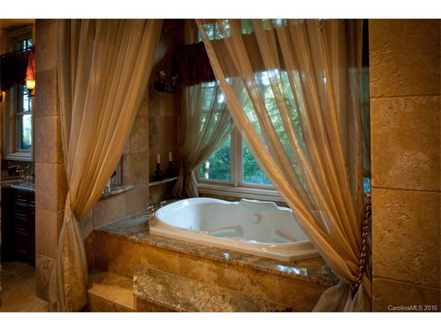 515 Moon Run, Linville, NC 28646