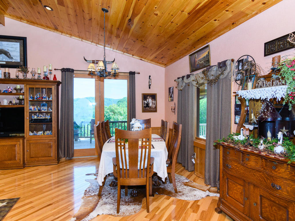 1345 Ivey Heights Road, Newland, NC 28657