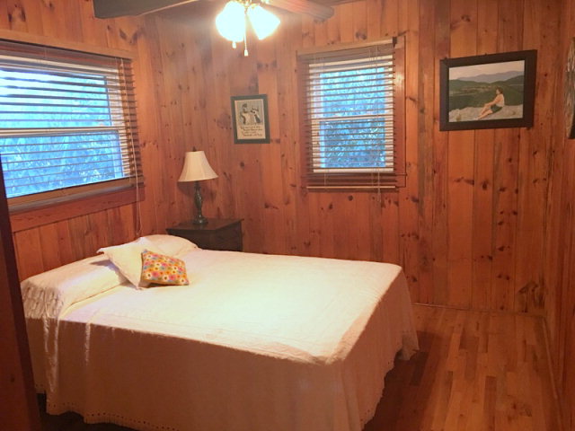 7075 Table Rock Road, Newland, NC 28657