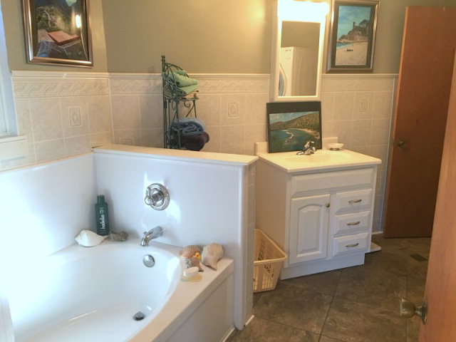 7075 Table Rock Road, Newland, NC 28657