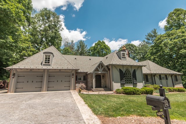 200 Worth St, N Wilkesboro, NC 28659