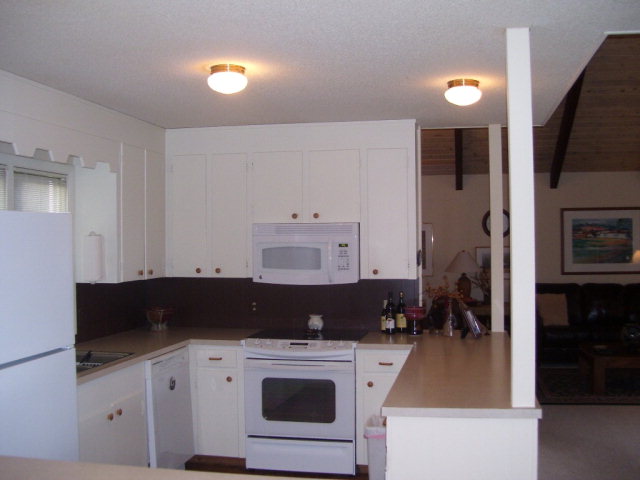 70 Ridge Rd, Roaring Gap, NC 28668