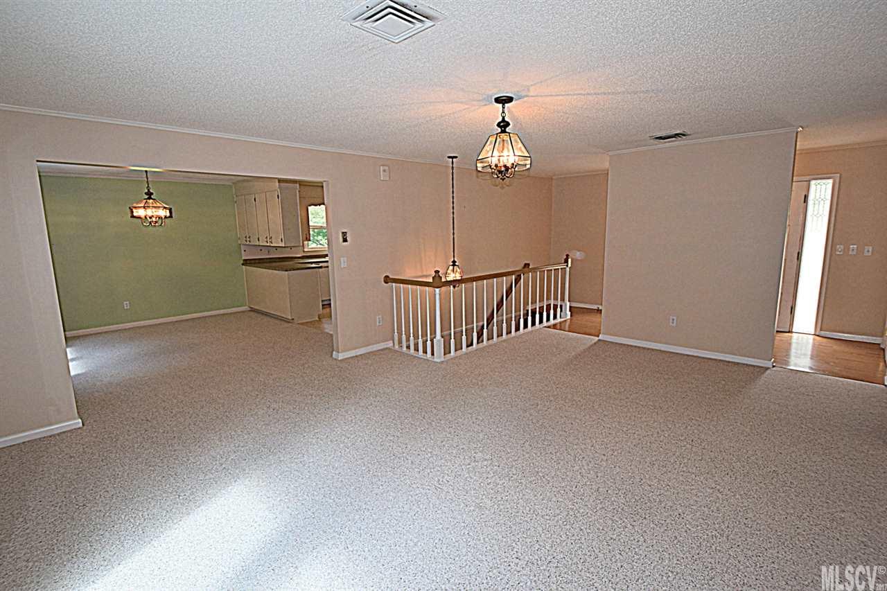 5194 GLENWOOD ST, Sherrills Ford, NC 28673