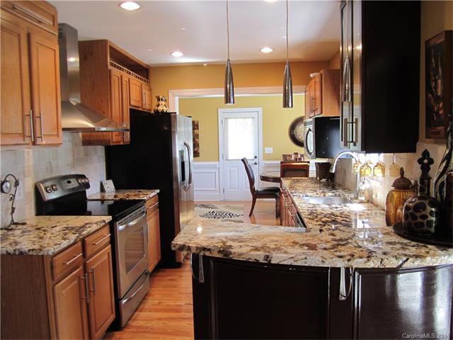 4294 Harbor Lane, Sherrills Ford, NC 28673