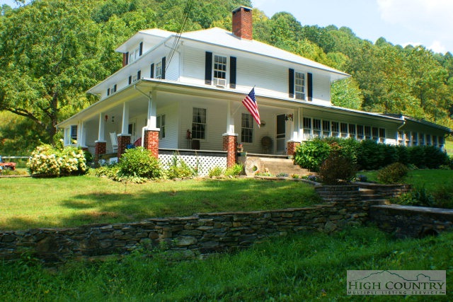 3448 Phillips Branch Road, Vilas, NC 28692