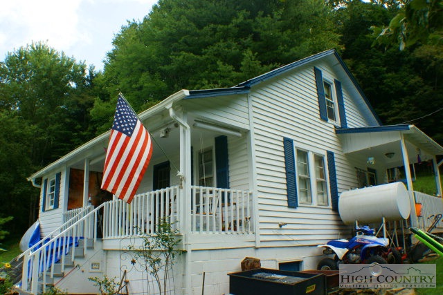 3448 Phillips Branch Road, Vilas, NC 28692