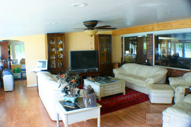 3448 Phillips Branch Road, Vilas, NC 28692