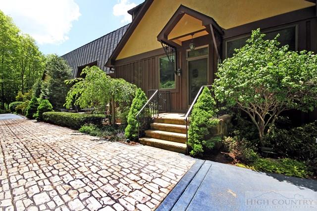 3760/910 Bald Mountain Road, West Jefferson, NC 28694