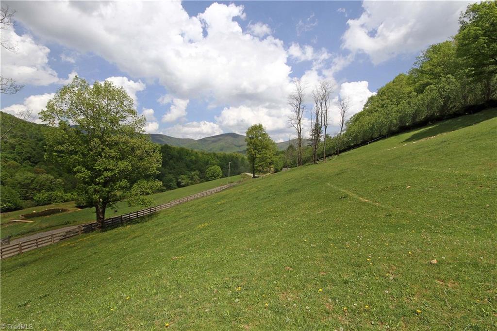3760 Bald Mountain Road, West Jefferson, NC 28694