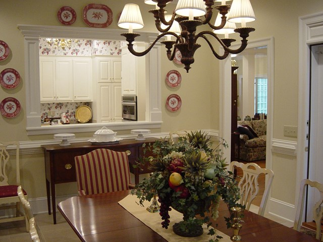 1600 Woodrun Dr, Wilkesboro, NC 28697