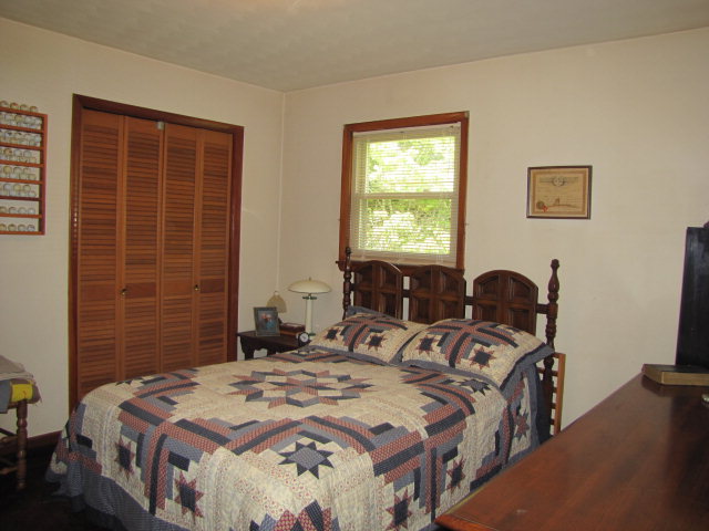12216 US Highway 421 N, Zionville, NC 28698