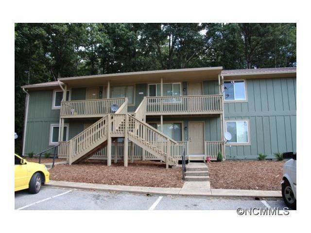 13 Christ School Road, Arden, NC 28704