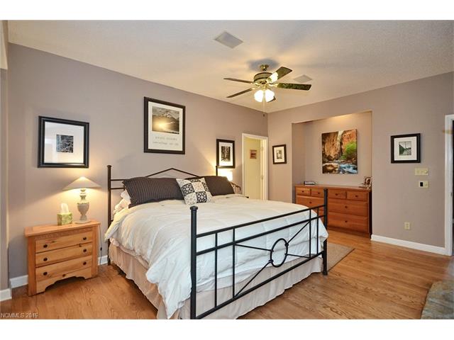 911 Clovertop Lane, Arden, NC 28704