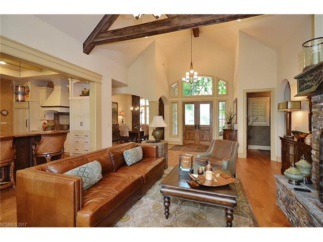 806 Blackthorne Lane, Arden, NC 28704