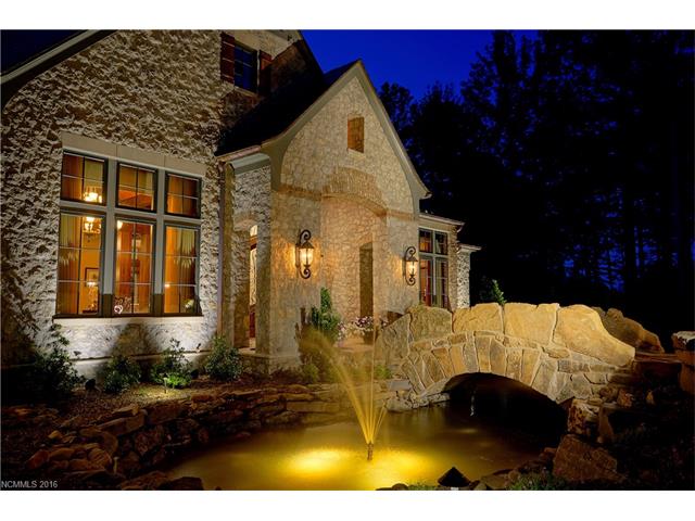 679 Walnut Valley Parkway, Arden, NC 28704