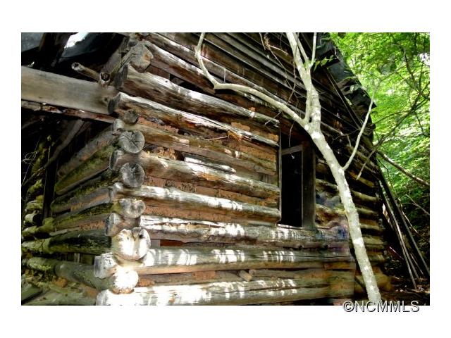 000 Highway 226 North, Bakersville, NC 28705