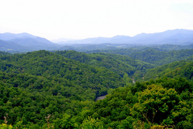 226 Highway North, Bakersville, NC 28705
