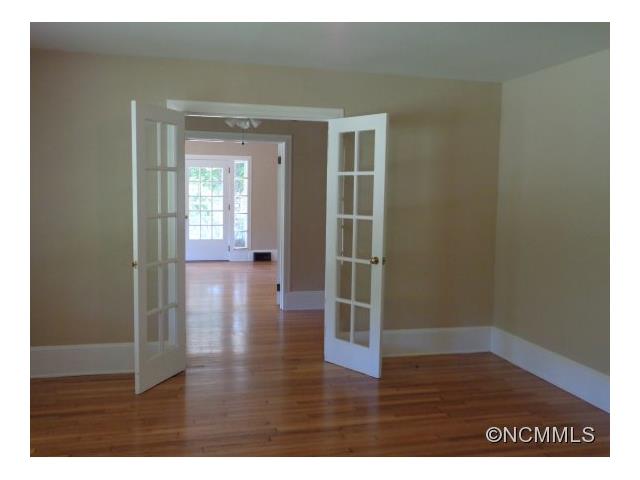 1861 Shoal Creek Road, Balsam Grove, NC 28708