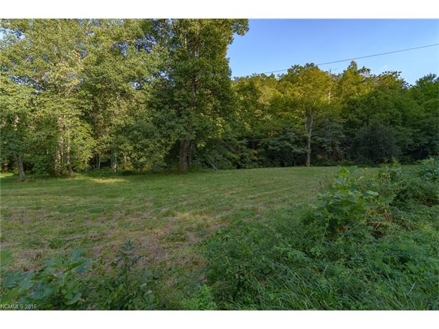 110 Chestnut Hill Road, Black Mountain, NC 28711